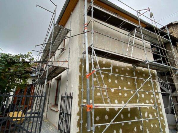 Travaux d&#8217;isolation extérieure sur mesure pour une efficacité énergétique optimale à Saint-Louis près de Colmar Mulhouse 2