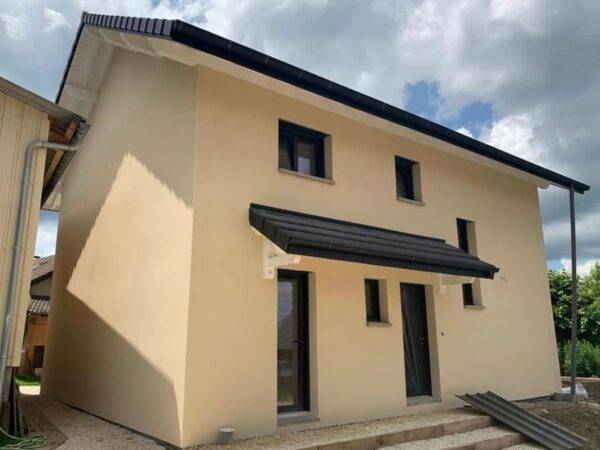 Ravalement de façade professionnel pour une façade revitalisée à Saint-Louis proche d&#8217;Illzach et Colmar Illzach 1