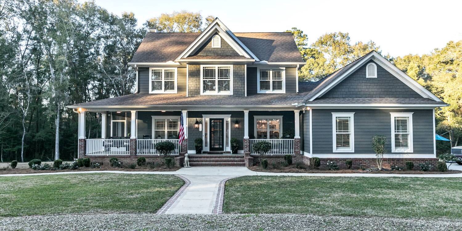 BARDAGE 1500X750 | Les Compagnons du Patrimoine Bardage bois ou PVC : quel revêtement choisir après une isolation extérieure ? Riedisheim